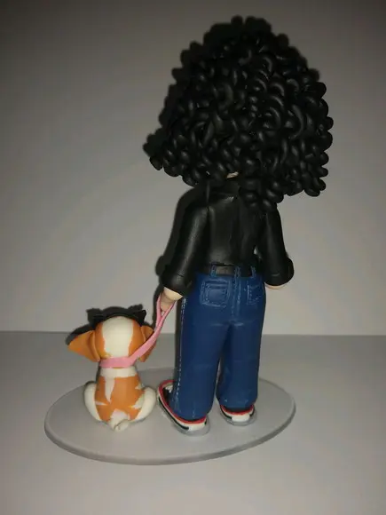 Topo menina com cachorro