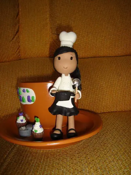 xicara com cozinheira