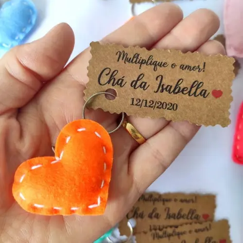Lembrancinha Chá de Bebê - Chaveiro de Coração em feltro