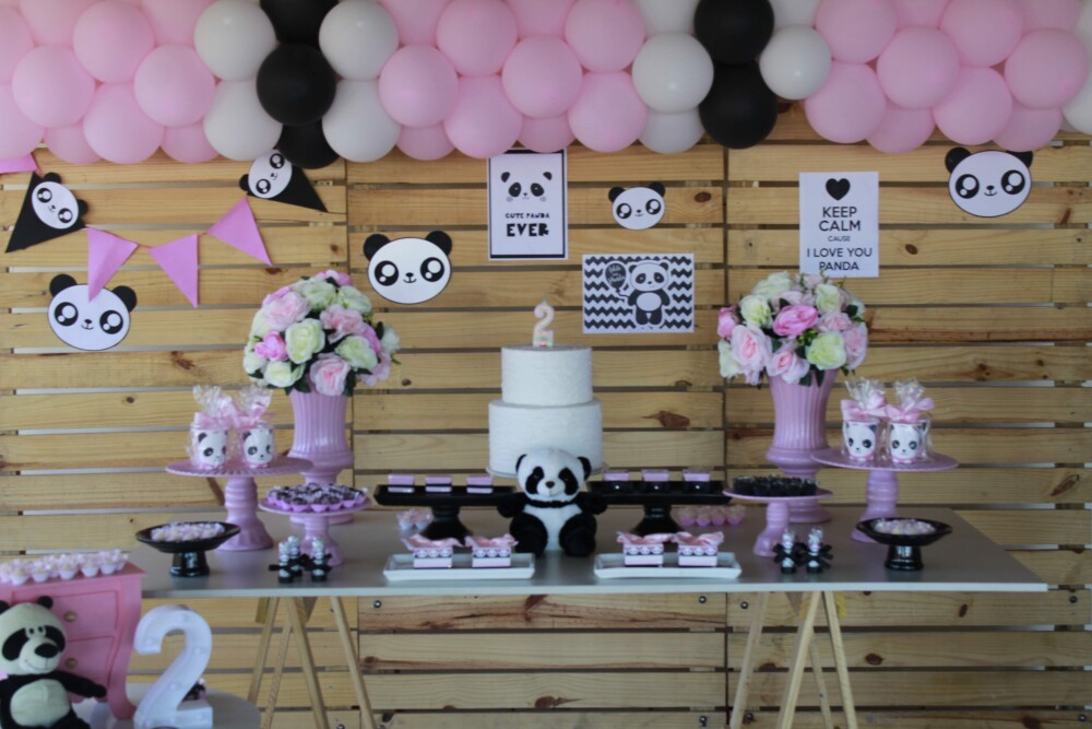 Kit festa 100 lembrançinhas temáticas aniversário com doce