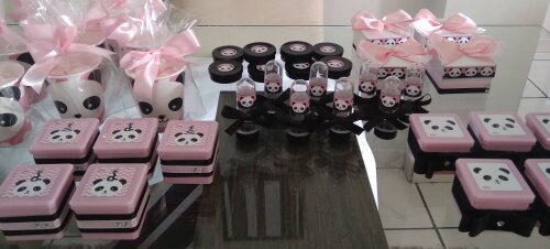 Kit festa 100 lembrançinhas temáticas aniversário com doce