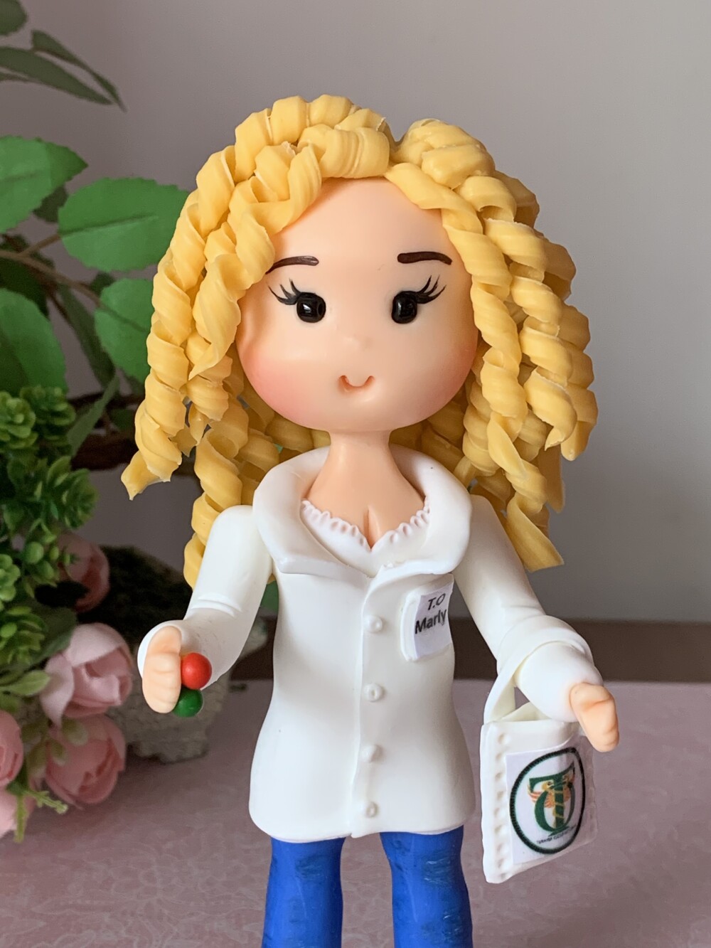 Boneca Terapeuta Ocupacional Personalizada em Biscuit Profissões