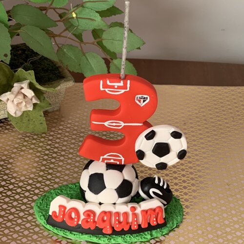 Vela de Aniversário Futebol Personalizado em Biscuit