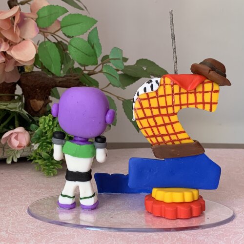 Vela de Aniversário Toy Story em Biscuit Buzz  Lightyear Persona