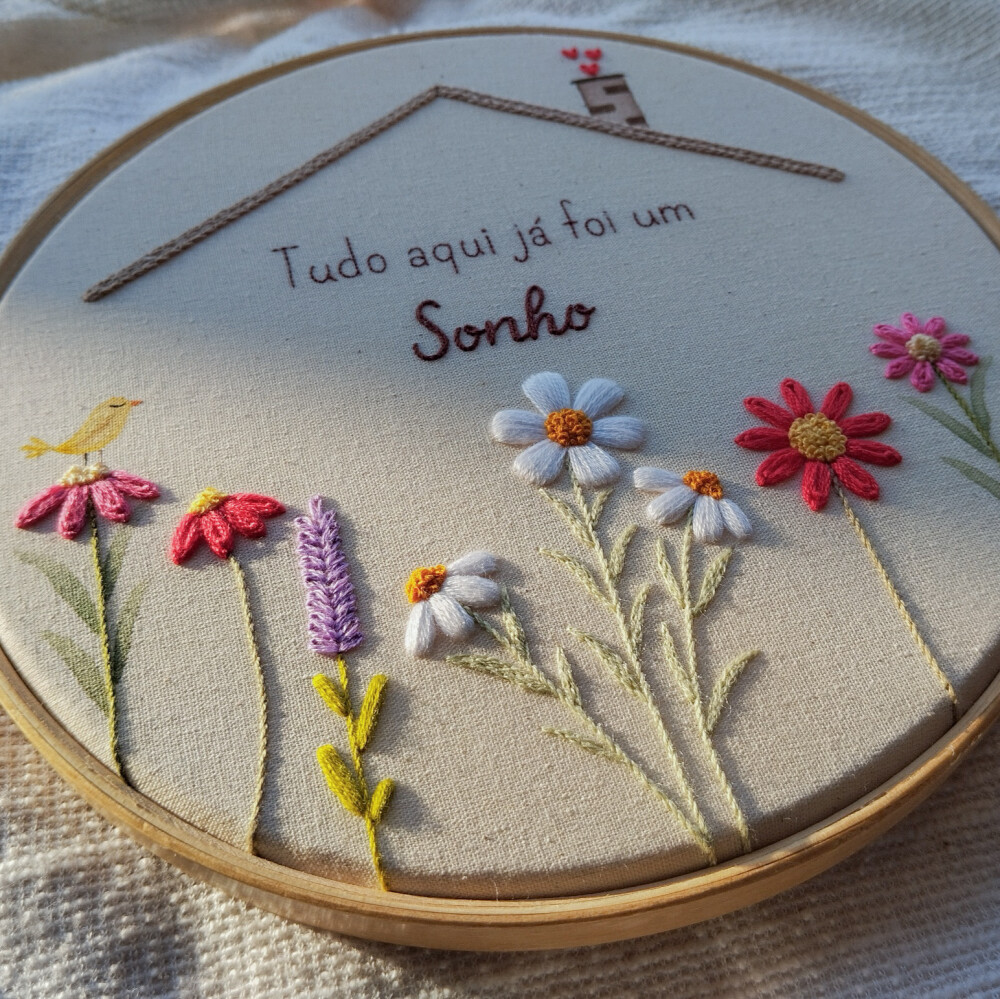 Quadro Bordado à Mão Frase Tudo Aqui Já Foi Um Sonho
