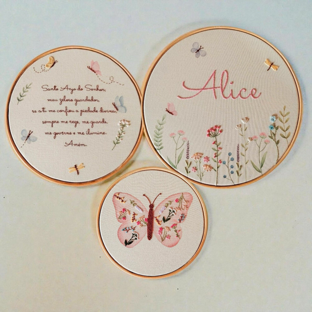 Kit Maternidade Quadros Aquarela e Bordado à Mão