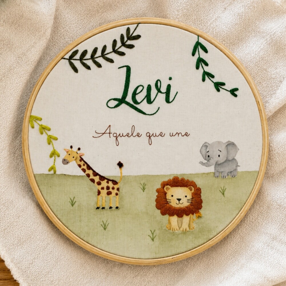 Porta Maternidade Safari com Nome Personalizado em Aquarela e Bor