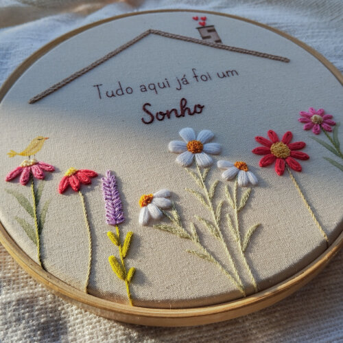Quadro Bordado à Mão Frase Tudo Aqui Já Foi Um Sonho