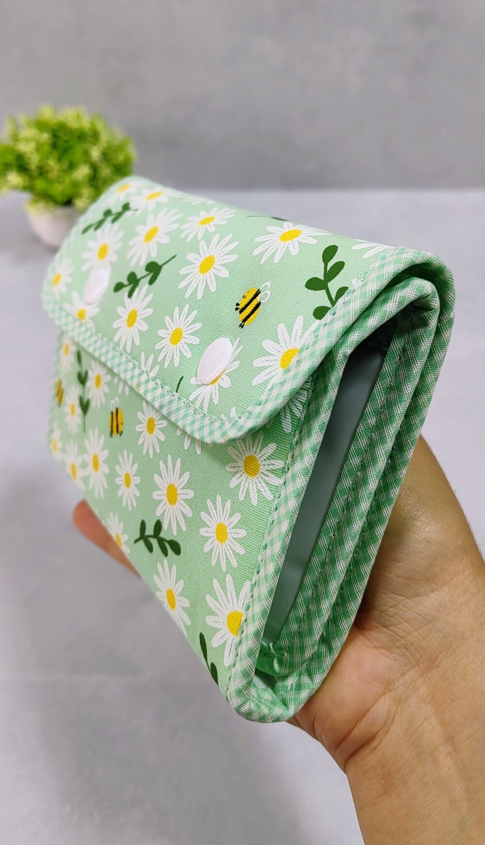Nécessaire 3 bolsinhos plásticos/Porta absorventes/Porta reméd