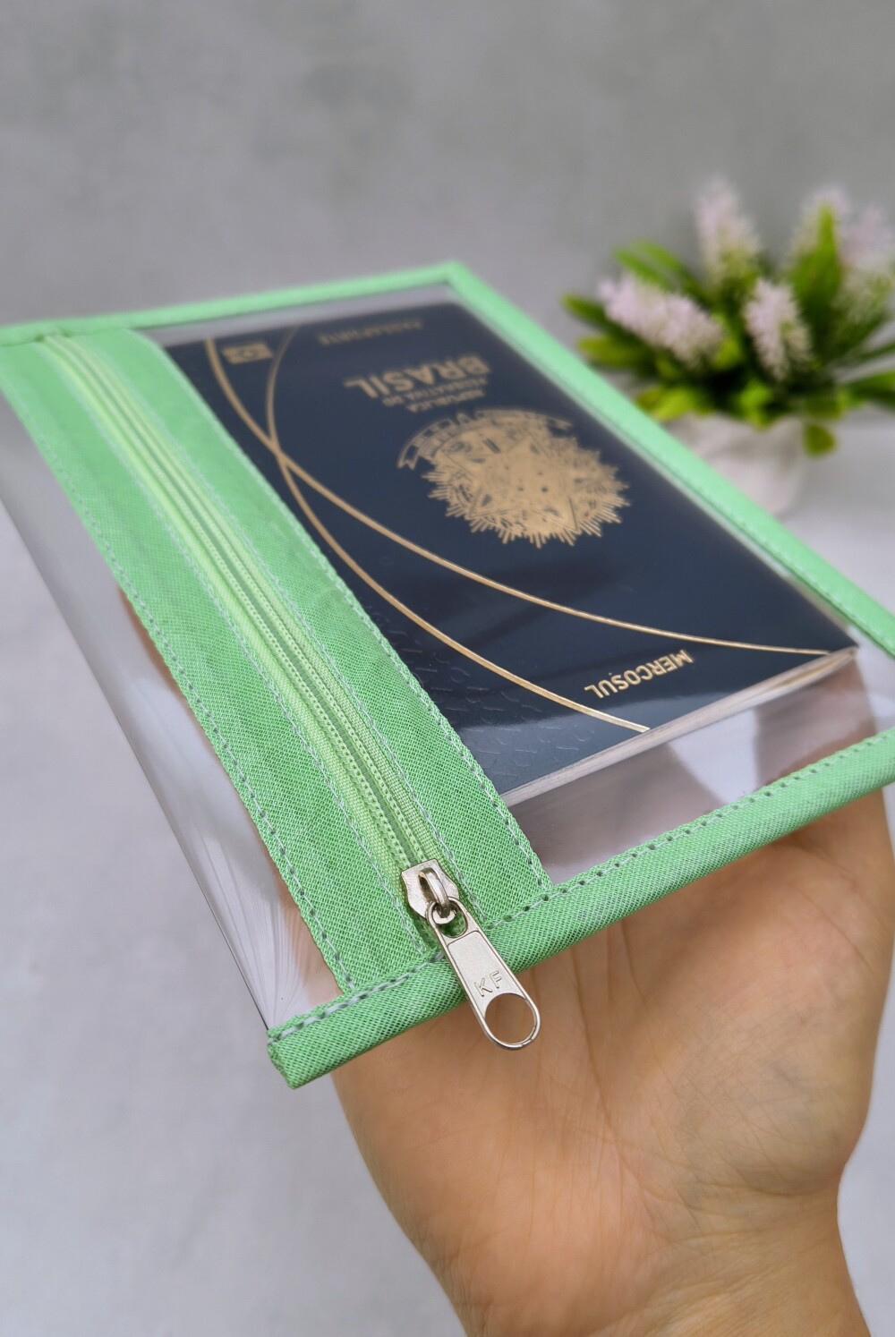 Nécessaire plástica 2 bolsinhos/Porta passaporte/Multifuncional