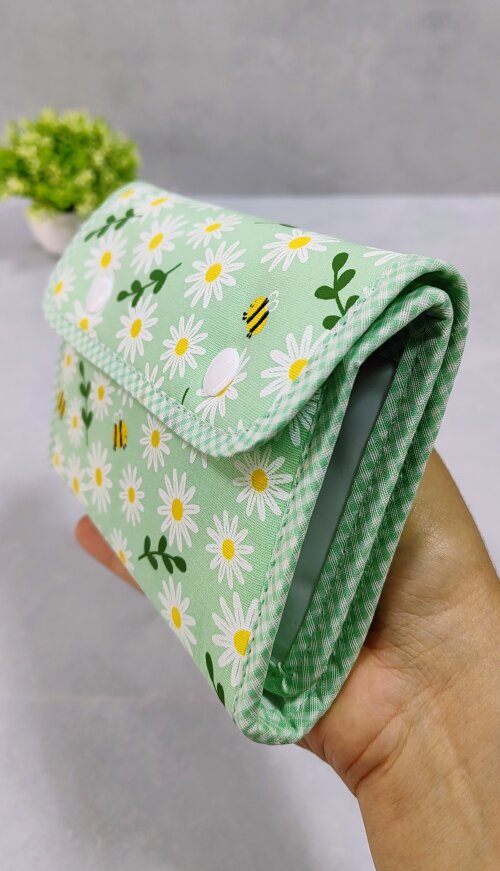 Nécessaire 3 bolsinhos plásticos/Porta absorventes/Porta reméd