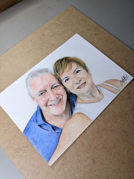 Desenho Realista Feito à Mão Sob Encomenda