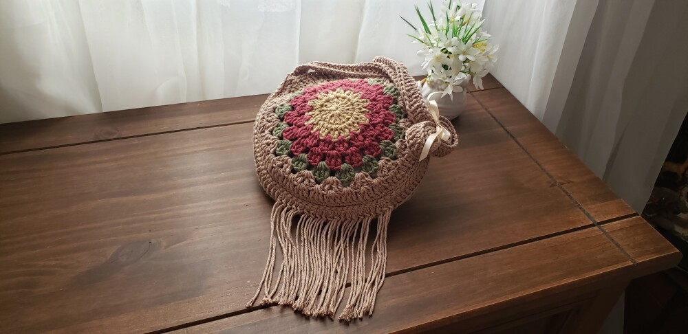 Bolsa Boho Bag( granny quadradinho da Vovó)