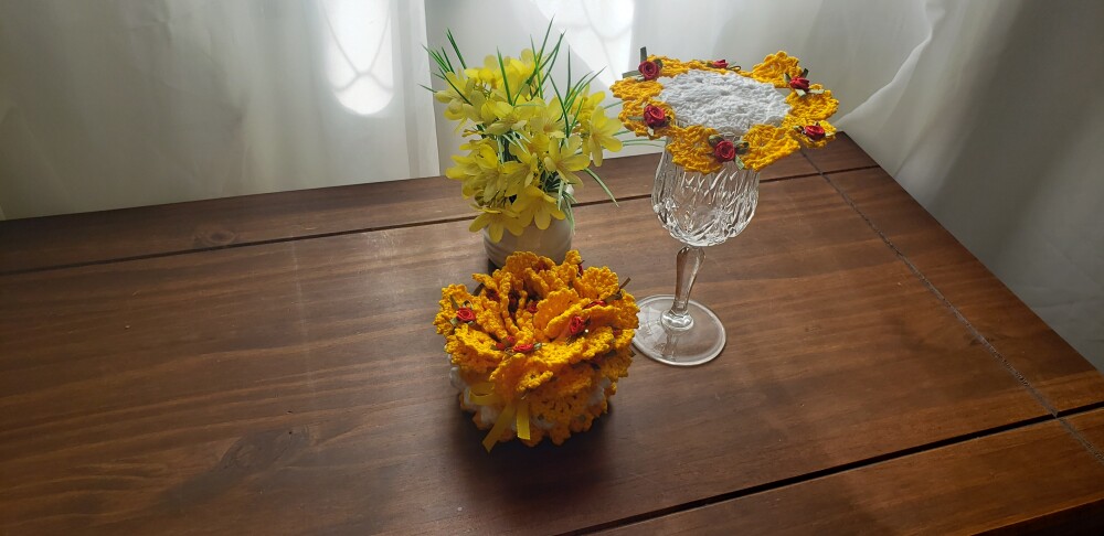 Cestinha Cobre Taça e Descanso Taça em Crochê (Sunflower)