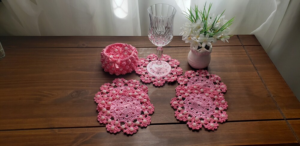 Cestinha Cobre Taça e Descanso Taça em crochê (Rosa)