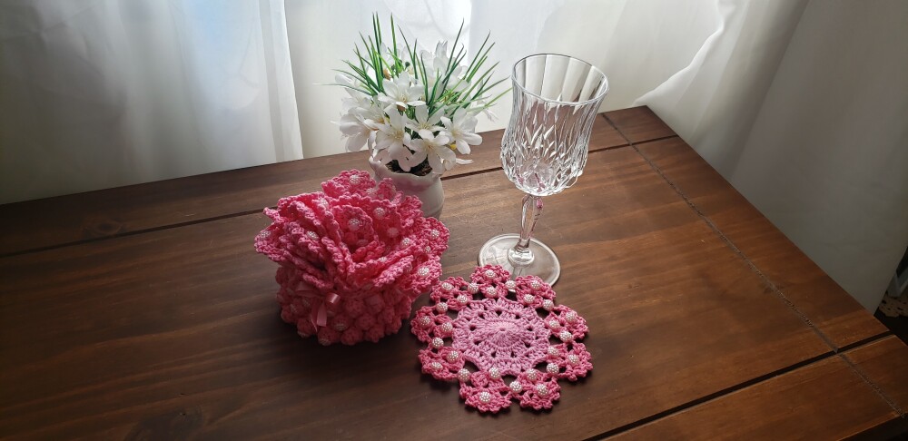 Cestinha Cobre Taça e Descanso Taça em crochê (Rosa)