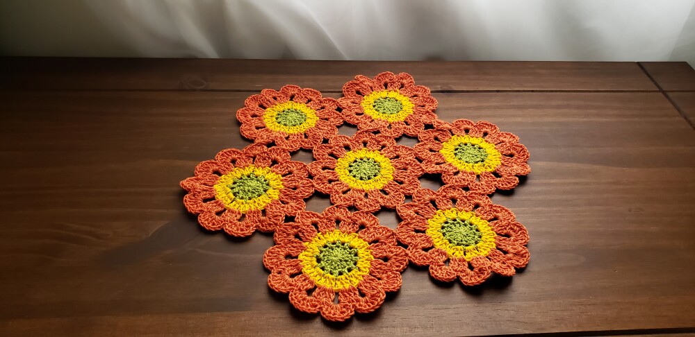 Toalhinha de Crochê Flor Japonesa 30 cm x 30 cm