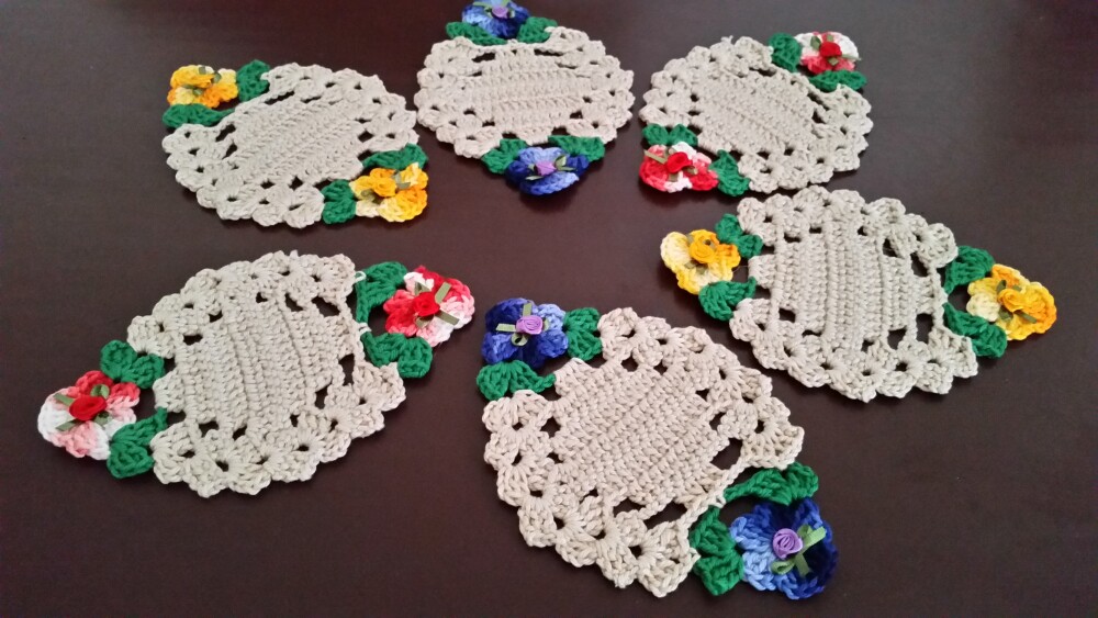 Descanso de Copos com Flores Mescladas (06 unidades)