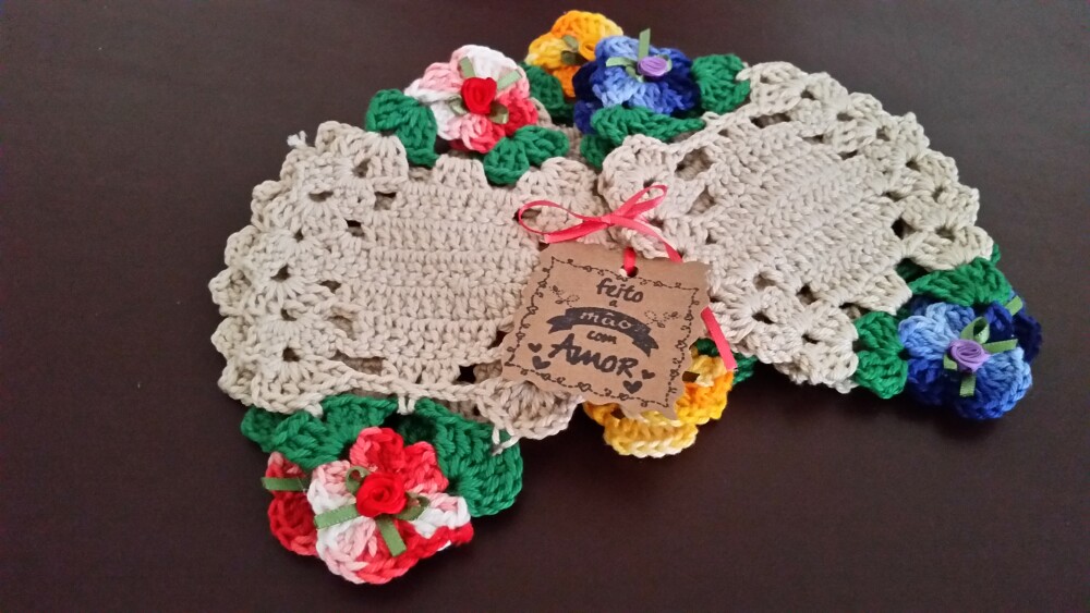 Descanso de Copos com Flores Mescladas (06 unidades)
