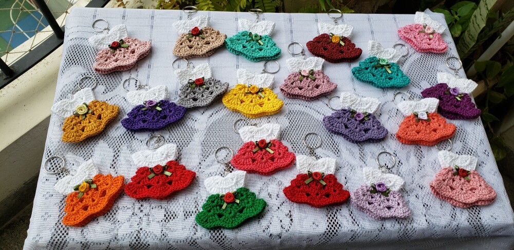 Kit 10 Chaveiros Mini Vestidinhos Coloridos (Lembrancinhas)