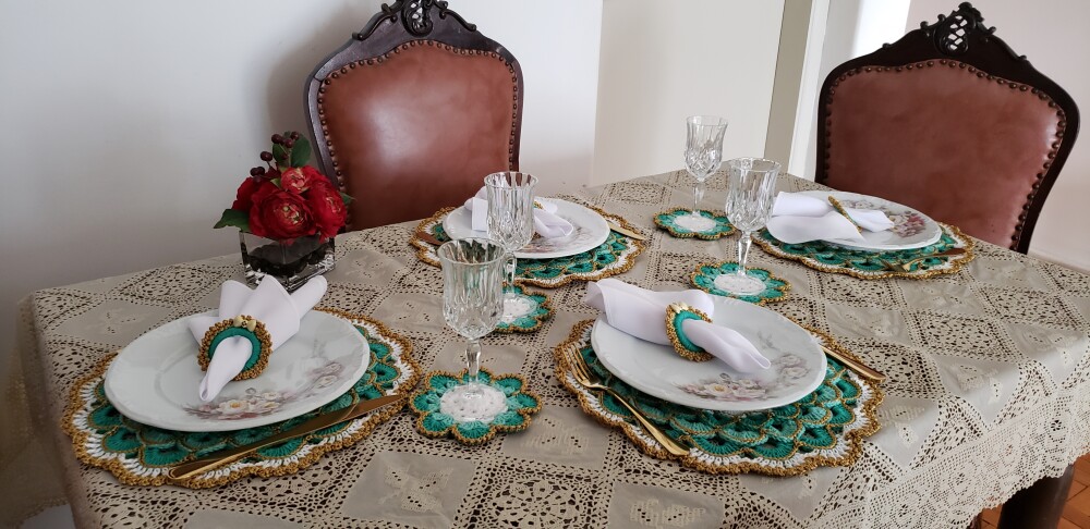 Sousplat em crochê Luxo Turco 06 lugares (18 peças)