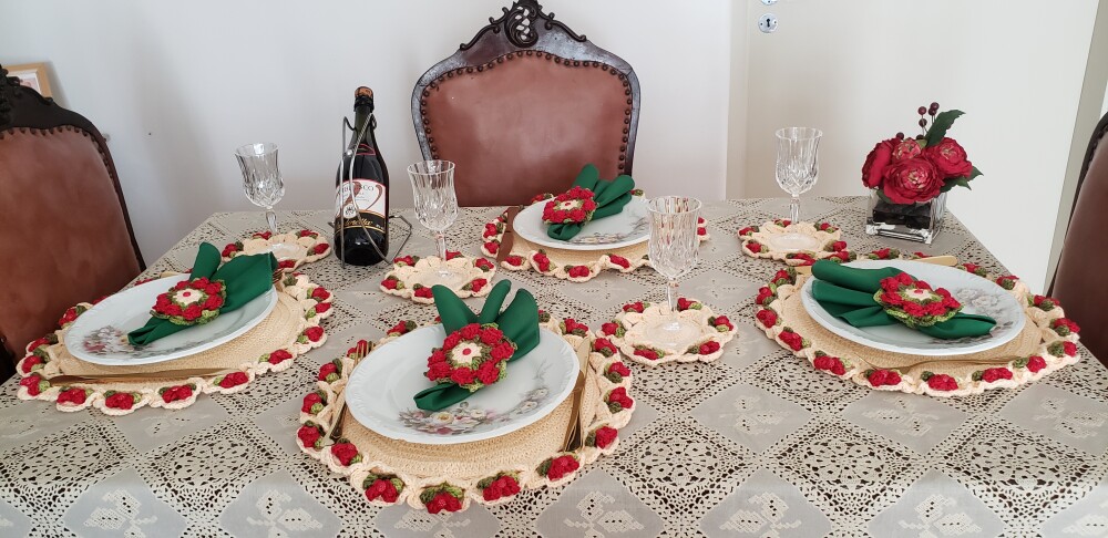 Sousplat em crochê motivo Framboesa (18 peças)