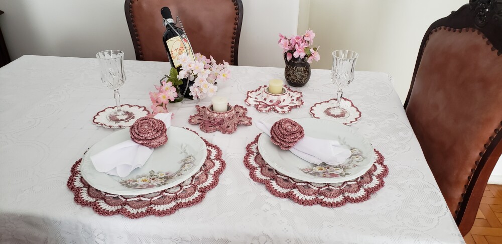 Sousplat em crochê Luxo Romantico Camafeu (02 Pessoas)