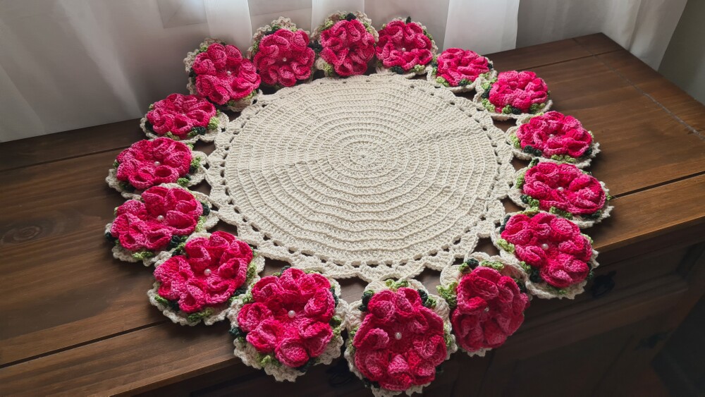 Centro de Mesa em Crochê Flores Rosa Pink