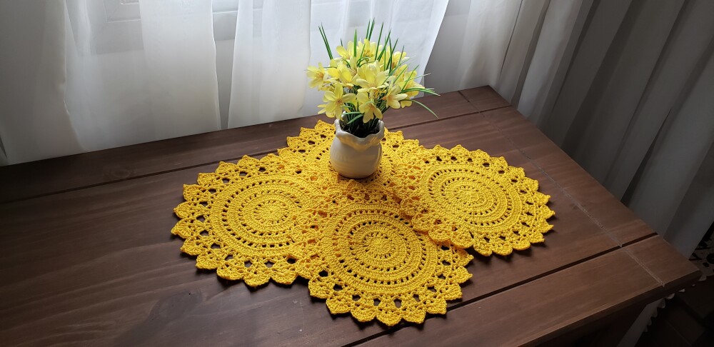 Jogo de Toalhinhas em Crochê Amarelo (20 cm)