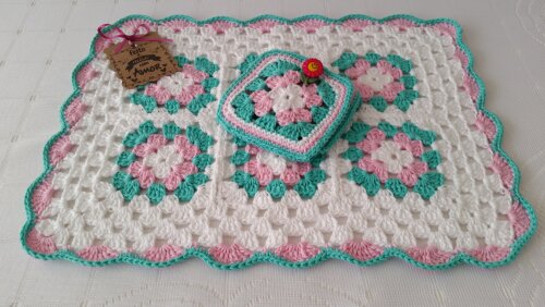 Mug Rug (tapetinho) + Capa para Caneca Crochê