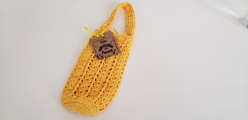 Capa em crochê Garrafinha de Água Mineral 500 ml