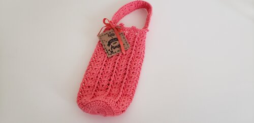 Capa em crochê Garrafinha de Água Mineral 500 ml