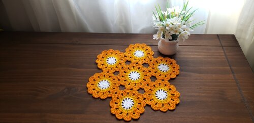 Toalhinha de Crochê Flor Japonesa 30 cm x 30 cm