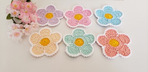 Descanso Copos em crochê Motivo Flor Candy Colors (06 unidades)
