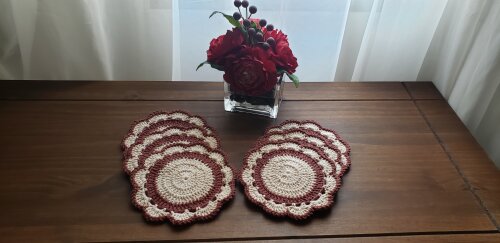 Descanso de Copos em Crochê Porcelana com Café ( 06 unidades)