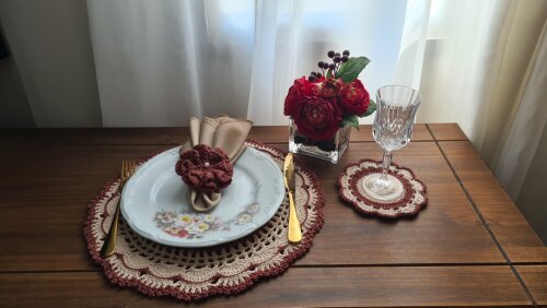 Sousplat em Crochê Porcelana com Café (18 peças)