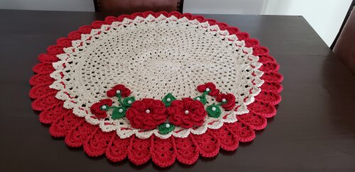 Centro de Mesa em crochê Romântico Flores e Botões