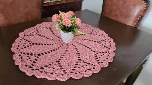 Centro de Mesa em Crochê Pétalas Rosa Quartzo