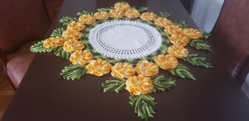 Centro de Mesa Crochê Floral Amarelo Mesclado