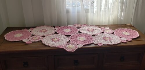 Caminho de Mesa em crochê Modelo Russo