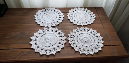 Jogo de 04 Toalhinhas em Crochê Branco (20 cm)