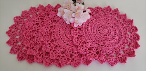 Jogo de Toalhinhas em Crochê Pitaya Rosa (20 cm)