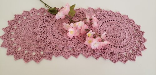 Jogo de Toalhinhas em Crochê Rosa Velho (20 cm)