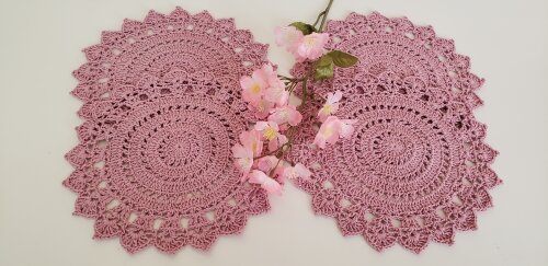 Jogo de Toalhinhas em Crochê Rosa Velho (20 cm)