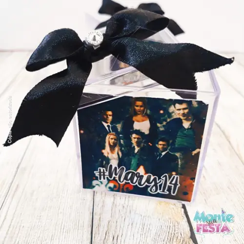 Caxinha arílica | The Originals