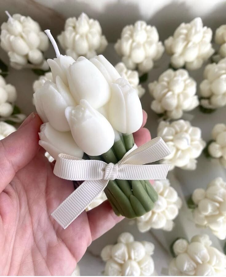 Buquê de Tulipas com Velinha Aromática