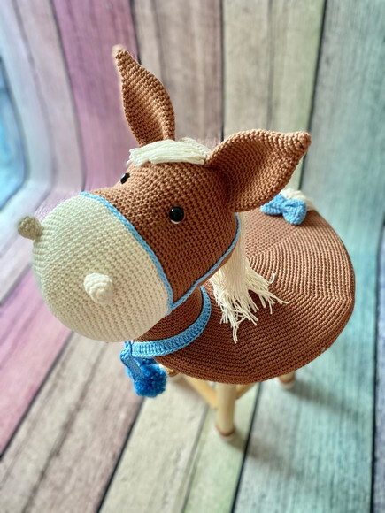 BANCO CAVALINHO AMIGURUMI banco + capa