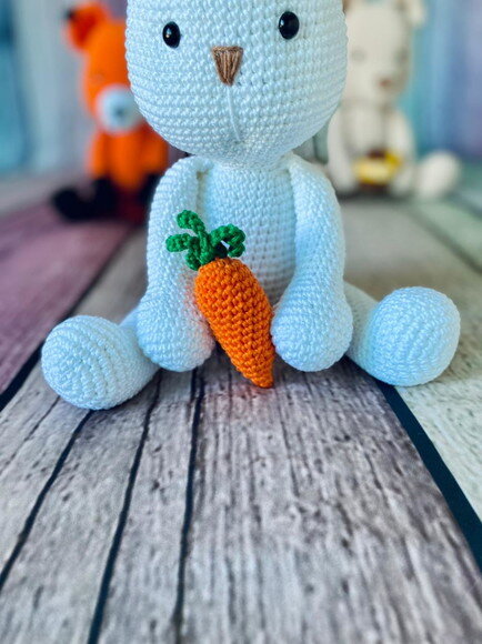 COELHINHO AMIGURUMI