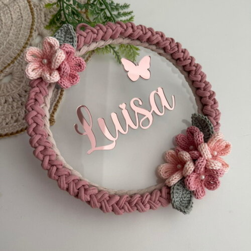 Porta Maternidade Guirlanda em Acrílico Personalizado