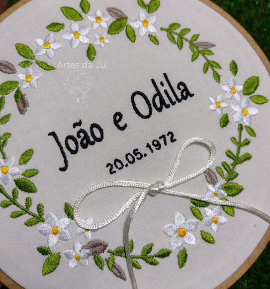 Porta Alianças Bordado - Bodas